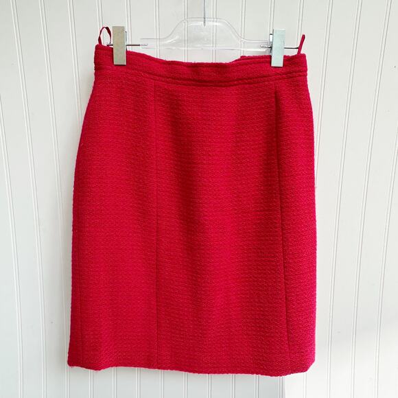 CHANEL Red Pencil Skirt - 80s Vintage - Picture 3 of 10